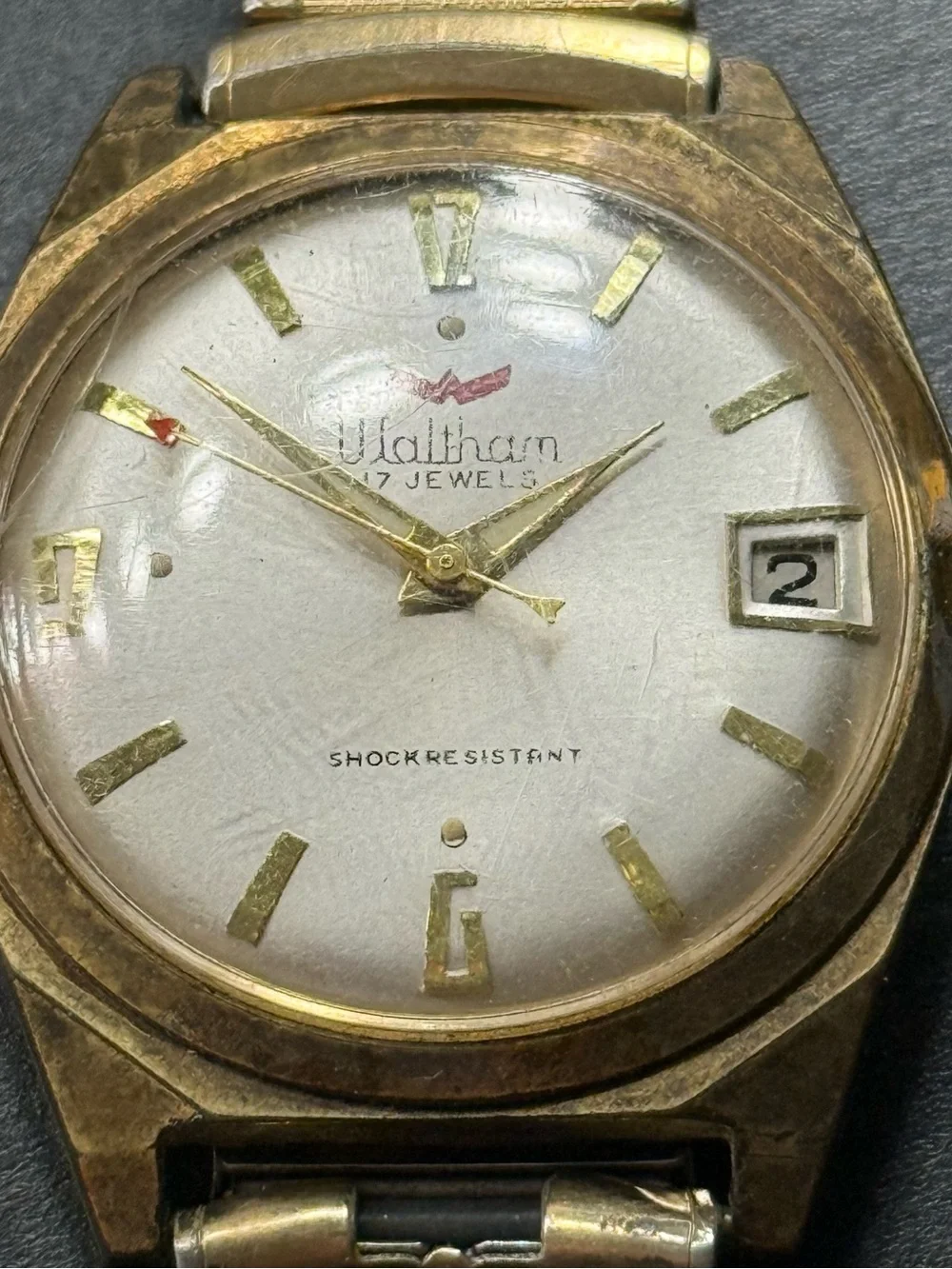 Waltham 17 Jewel Mechanical Wind-up Men's Watch with Red Arrow